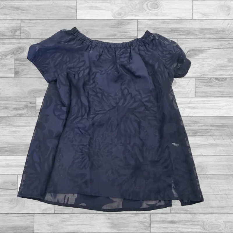 Top Short Sleeve Designer By Lilly Pulitzer In Navy, Size: M Confident Men's High