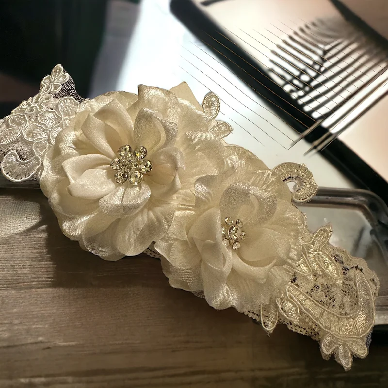Double Flower Ivory Lace Headband Confident Men's Power