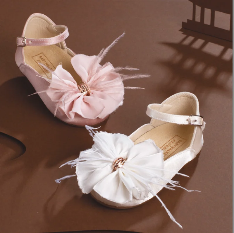 Tulle Bow Flat Artistic Men's Hand