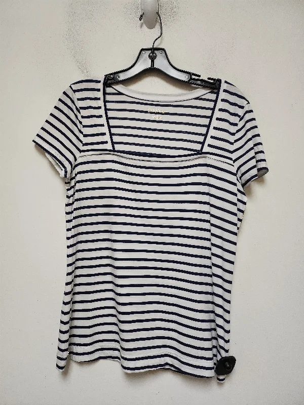Top Short Sleeve Designer By Lilly Pulitzer In Striped Pattern, Size: S Refined Men's Hand