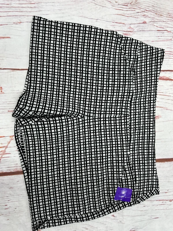 Shorts By Inc In Black White, Size: 8 Business