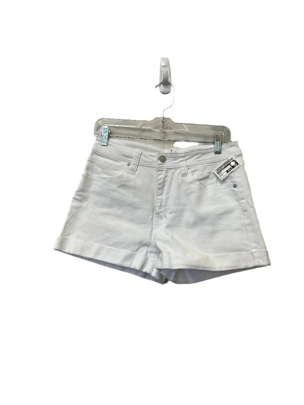 Shorts By True Craft In White, Size: 8 Dynamic Men's Glow