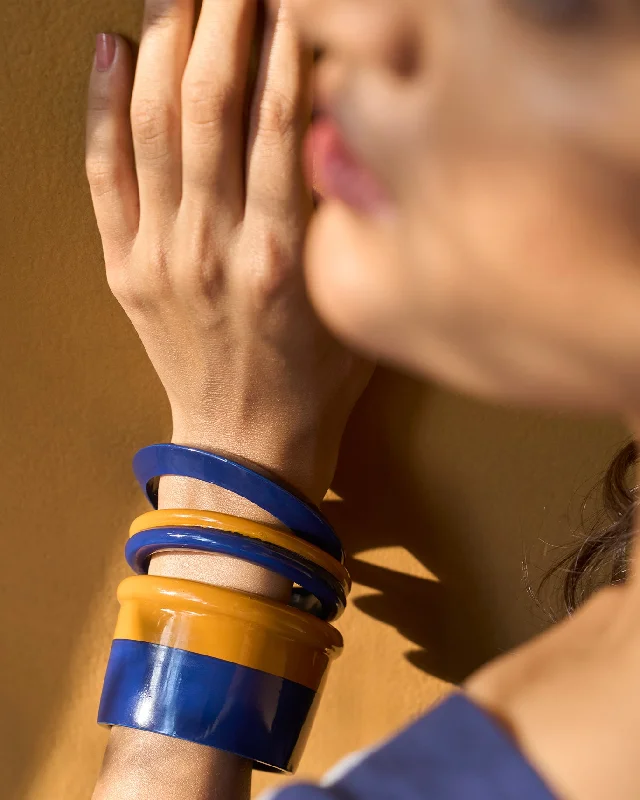 Thazin Bangle - Ochre & Blue Dynamic Men's Moto