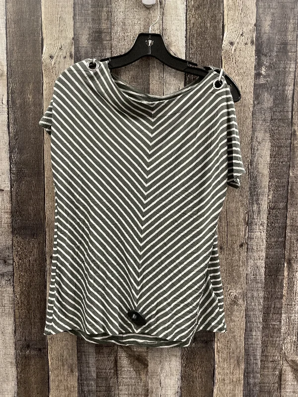 Top Short Sleeve By Cable And Gauge  Size: M Organic