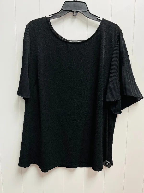 Top Short Sleeve By Adrianna Papell In Black, Size: 3x Adventure