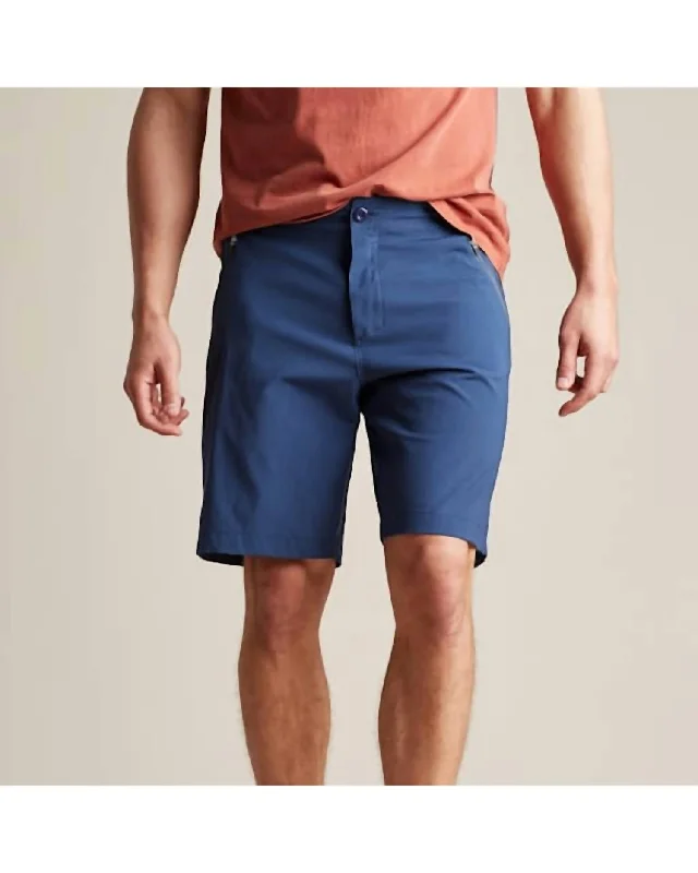Berkshire Short In Blue Modern Men's Tech