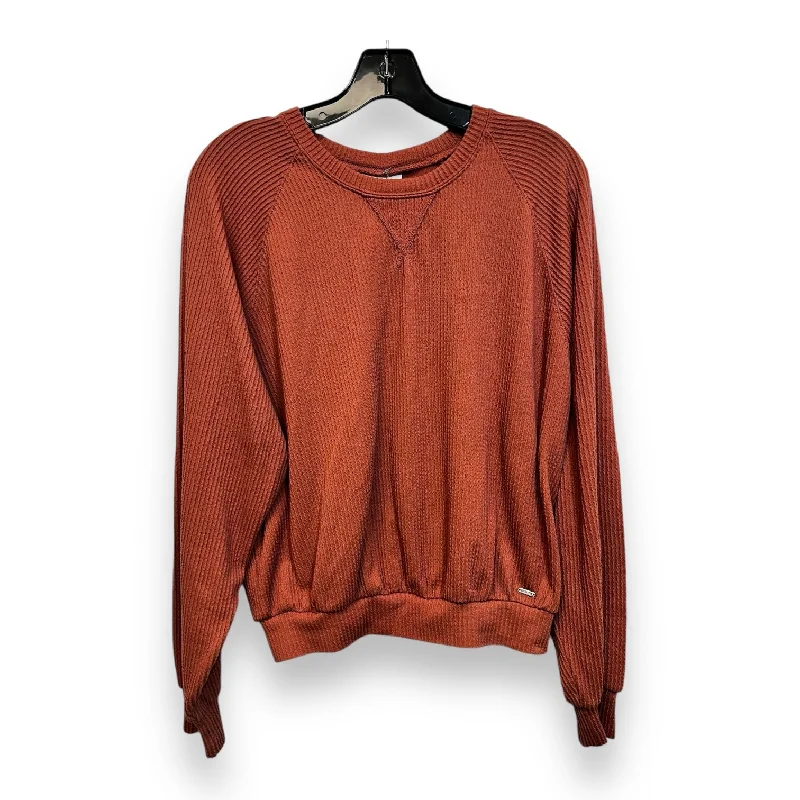 Top Long Sleeve By Hollister In Coral, Size: M Monochromatic All