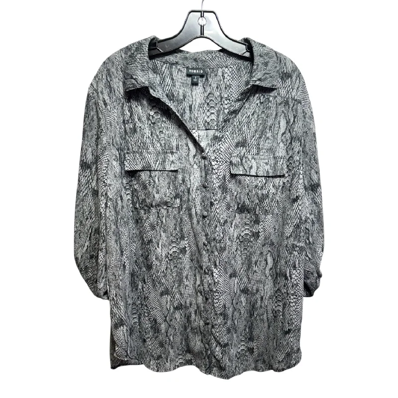 Top Long Sleeve By Torrid In Snakeskin Print, Size: 2x Street