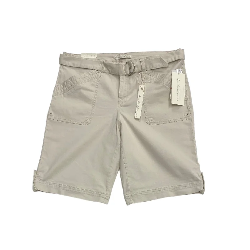 Shorts By Gloria Vanderbilt In Cream, Size: 8 Artistic Men's Avant