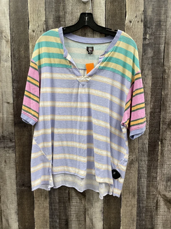 Top Short Sleeve By Bdg  Size: M Modern Men's 